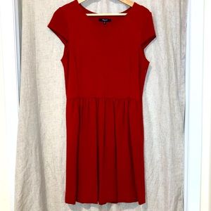 Madewell, women’s szM, red dress with pockets.